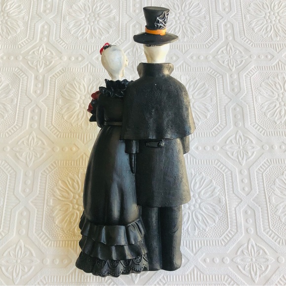 Day of The Dead Couple Figurine - Picture 5 of 16